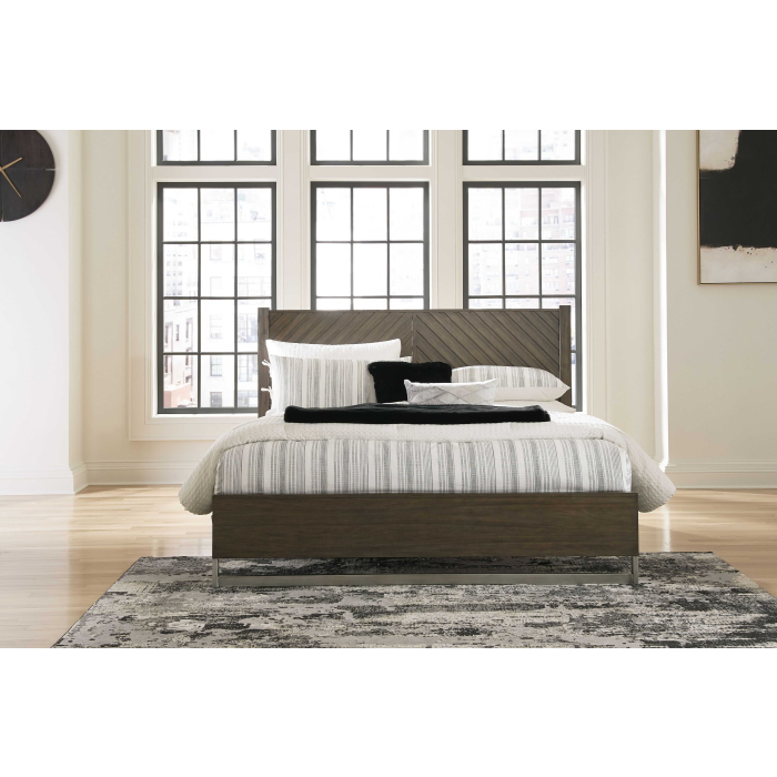 ArKenton Grayish Brown Bedroom Set